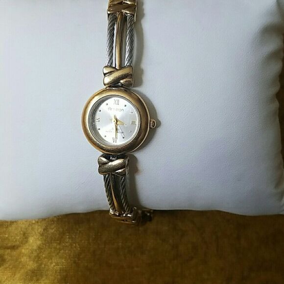 Armitron Bracelet Woman Watch - Picture 6 of 9